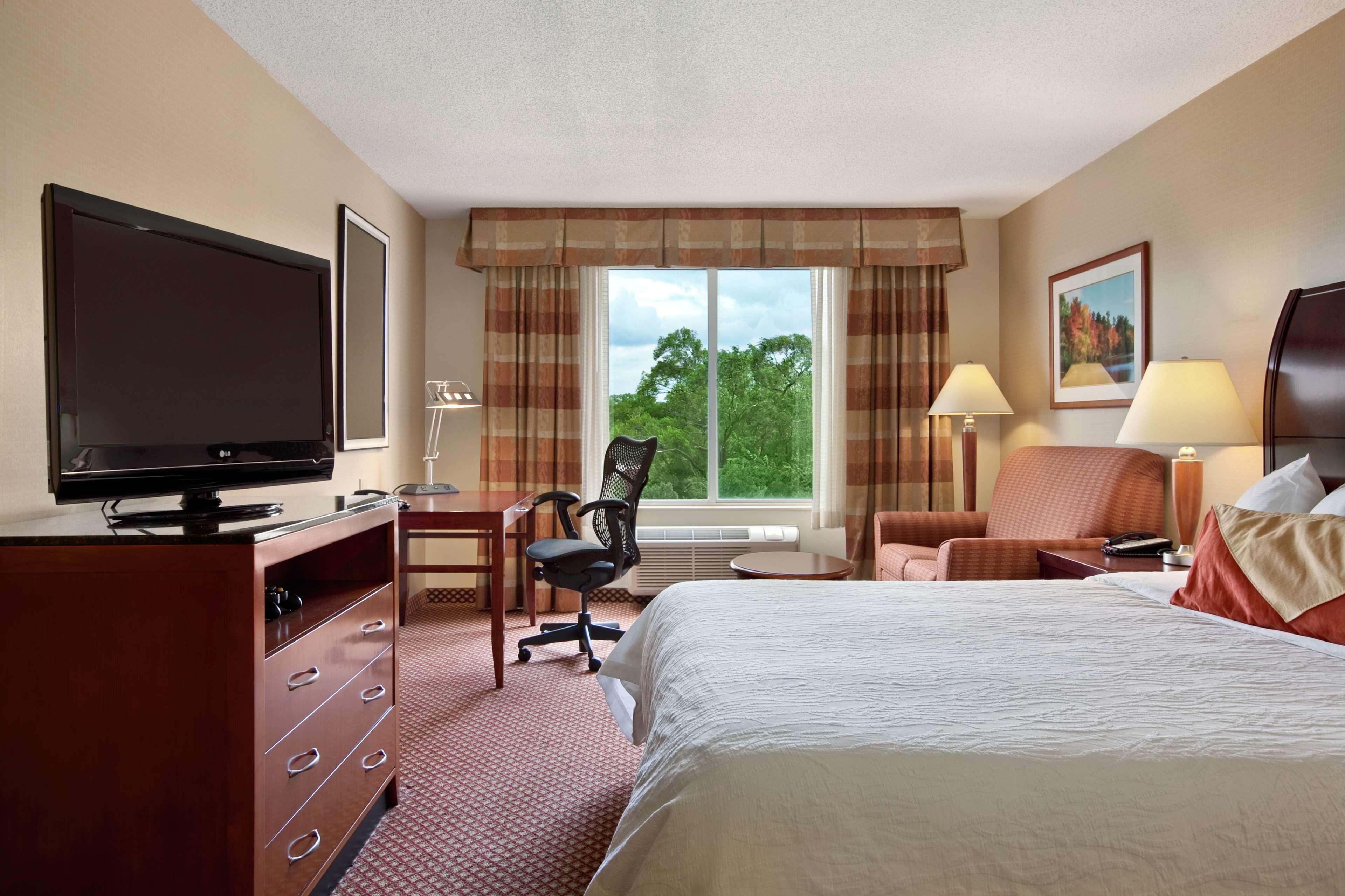 Hilton Garden Inn Oakbrook Terrace Oda fotoğraf