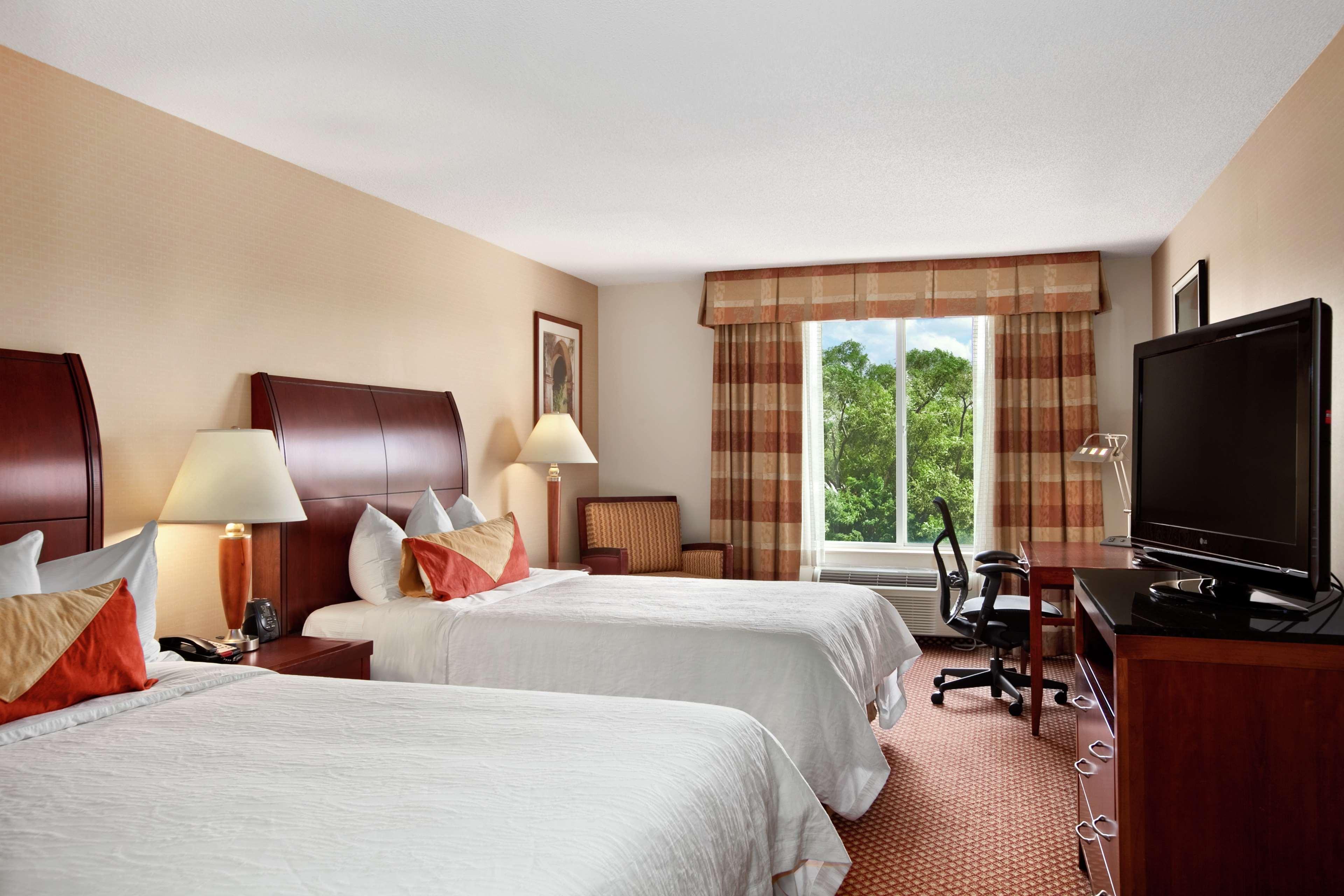 Hilton Garden Inn Oakbrook Terrace Oda fotoğraf