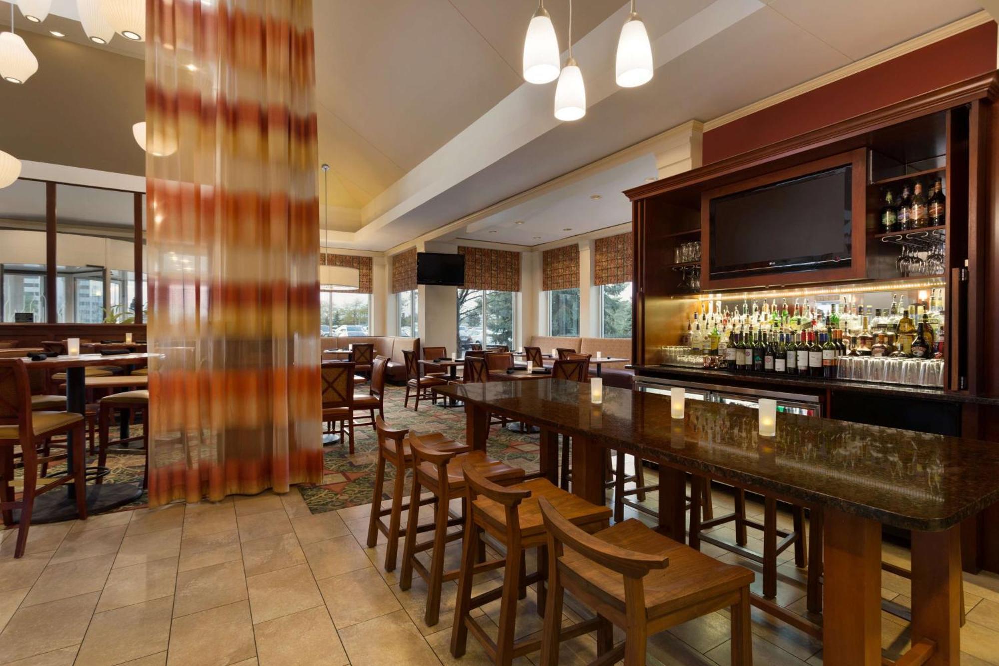 Hilton Garden Inn Oakbrook Terrace Dış mekan fotoğraf