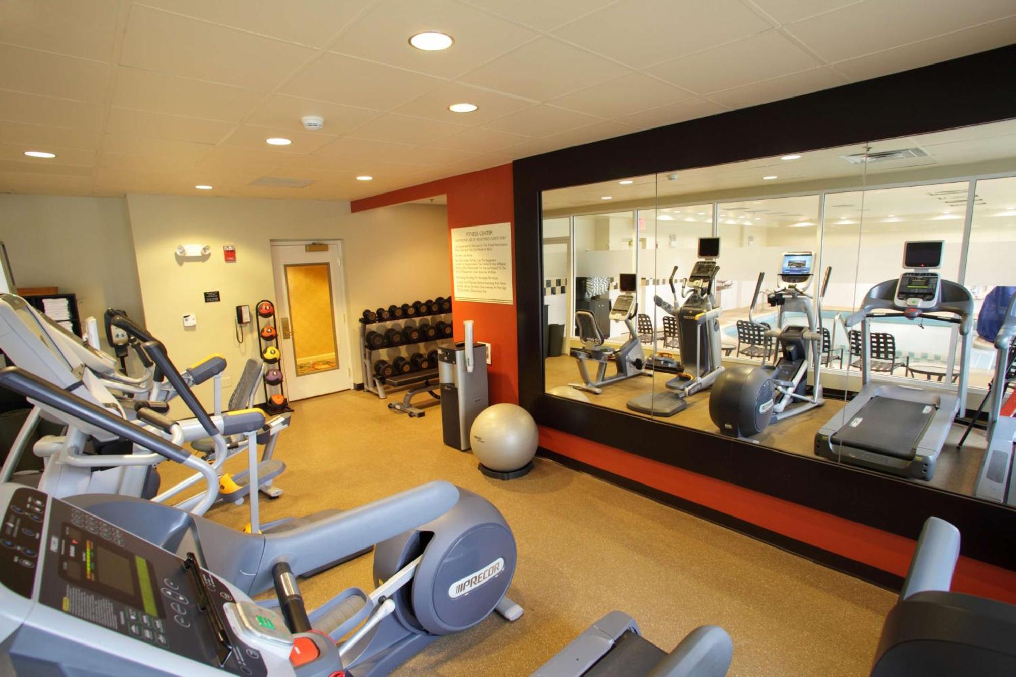Hilton Garden Inn Oakbrook Terrace Dış mekan fotoğraf