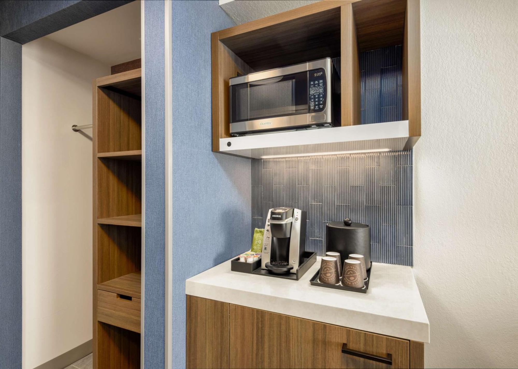Hilton Garden Inn Oakbrook Terrace Dış mekan fotoğraf