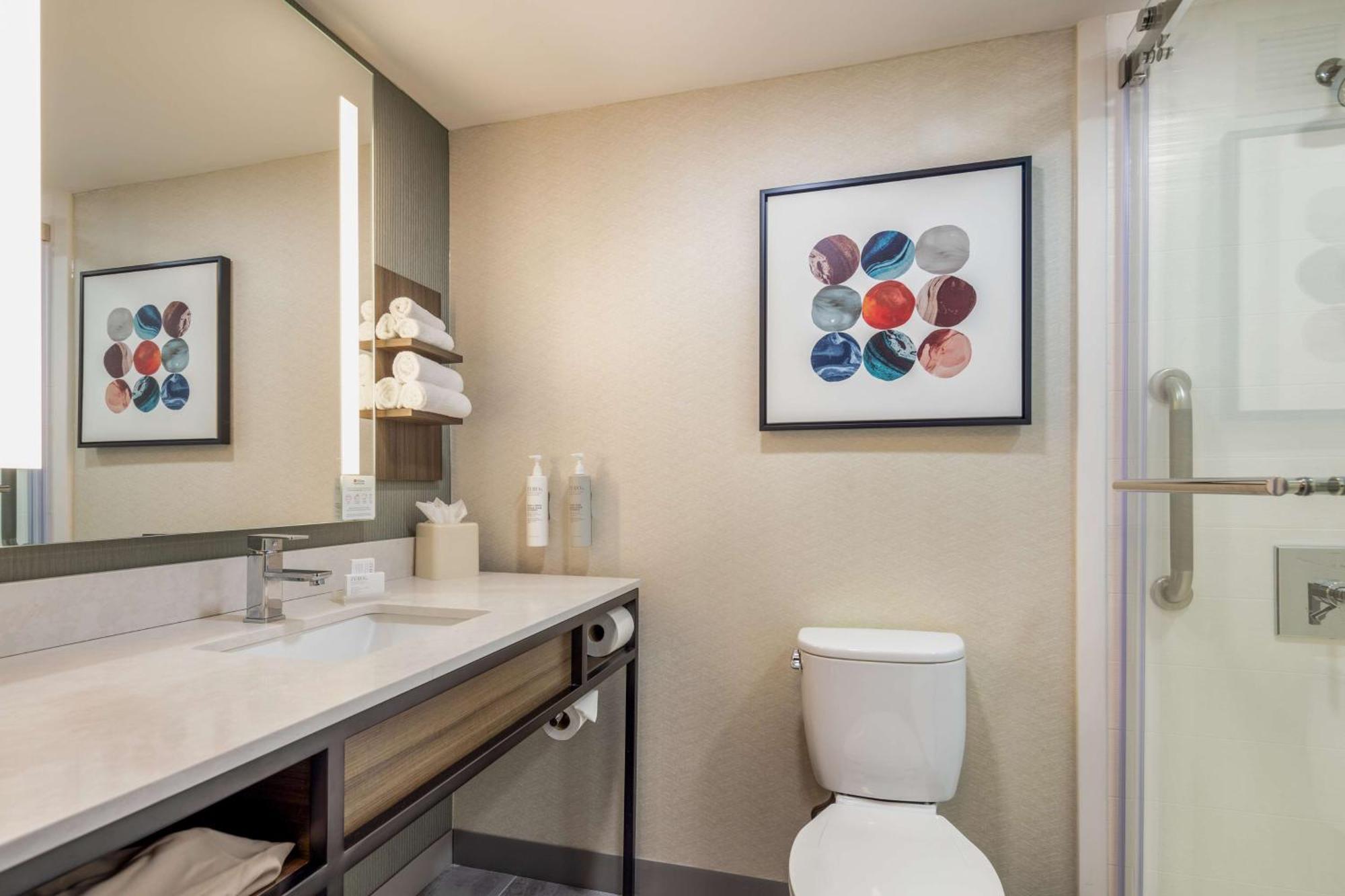 Hilton Garden Inn Oakbrook Terrace Dış mekan fotoğraf