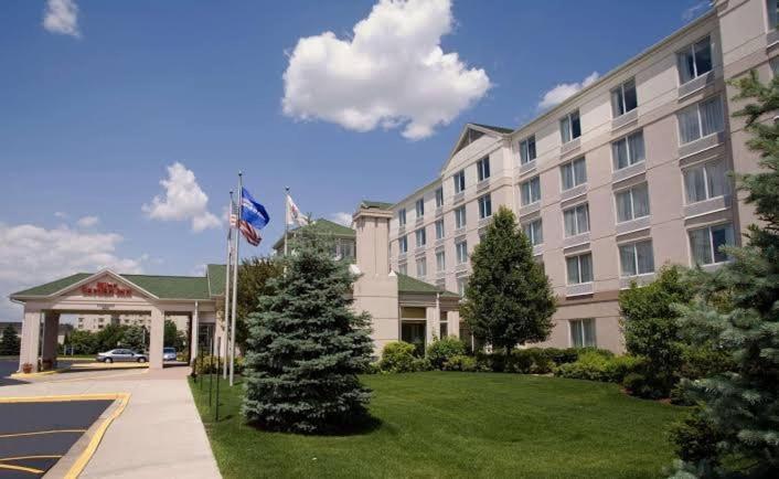 Hilton Garden Inn Oakbrook Terrace Dış mekan fotoğraf